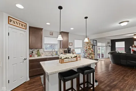 847 S Summerhaven Court New Palestine IN 46163