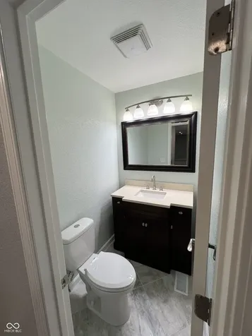 7638 E 37th Place Indianapolis IN 46226