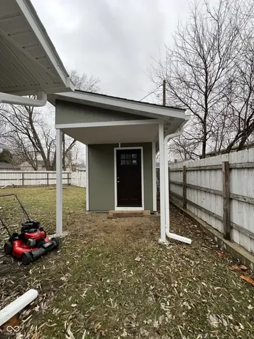 7638 E 37th Place Indianapolis IN 46226