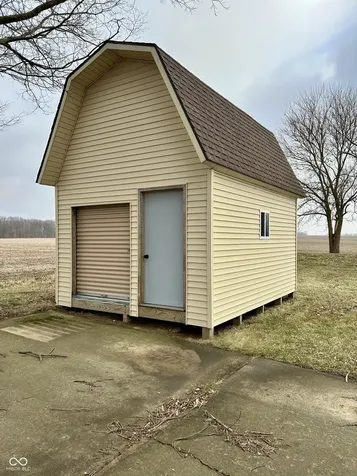 728 E County Road 100 N Frankfort IN 46041