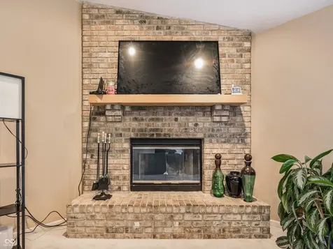 12134 Whitebark Drive Indianapolis IN 46236