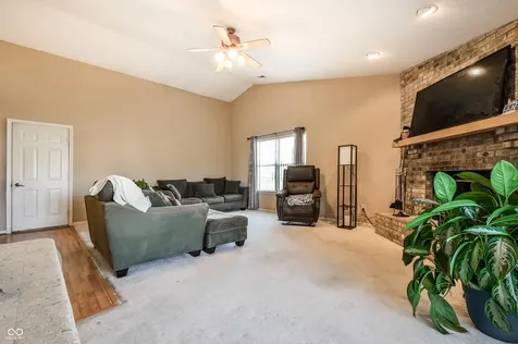 12134 Whitebark Drive Indianapolis IN 46236
