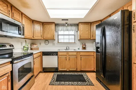 12134 Whitebark Drive Indianapolis IN 46236