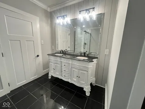 5646 Paradise Drive Martinsville IN 46151
