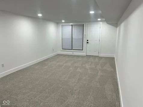 5646 Paradise Drive Martinsville IN 46151