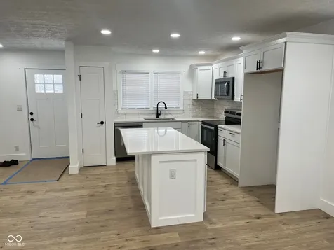 5646 Paradise Drive Martinsville IN 46151