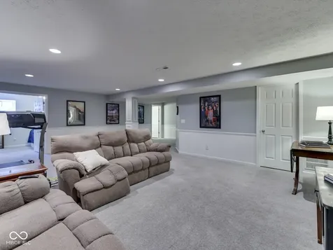 4687 Shady Ridge Row Greenwood IN 46143