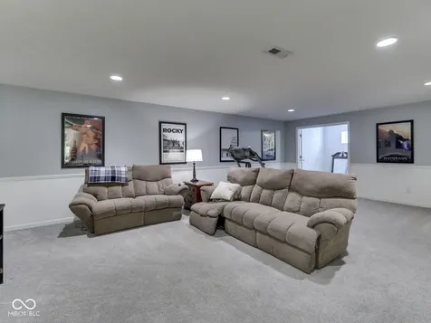 4687 Shady Ridge Row Greenwood IN 46143
