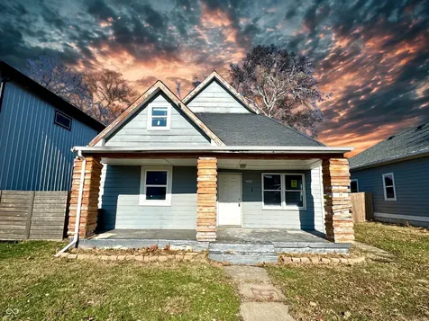 2202 Woodlawn Avenue Indianapolis IN 46203