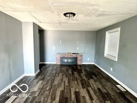 2202 Woodlawn Avenue Indianapolis IN 46203