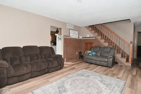 2517 Lawrence Avenue Indianapolis IN 46227