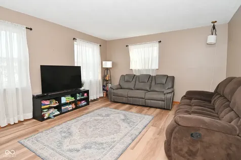 2517 Lawrence Avenue Indianapolis IN 46227