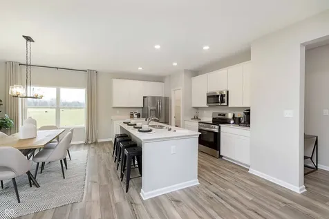 10909 Helmcrest Drive Indianapolis IN 46239