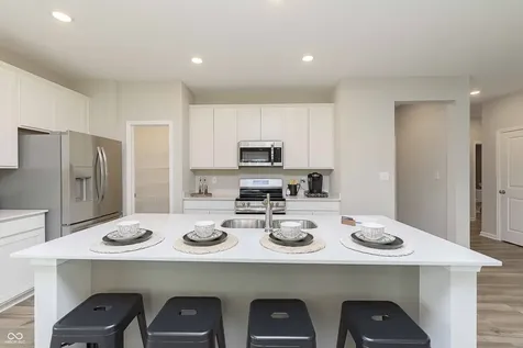 10909 Helmcrest Drive Indianapolis IN 46239