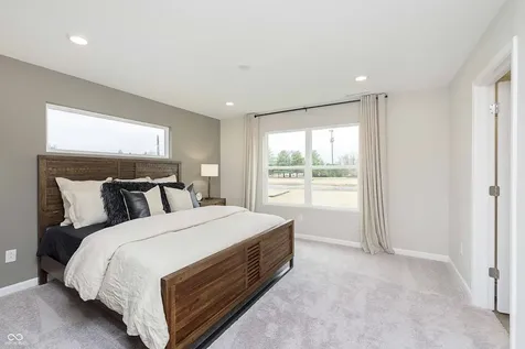 10909 Helmcrest Drive Indianapolis IN 46239