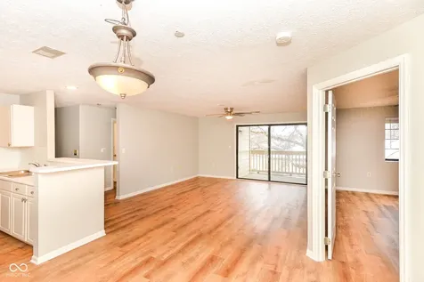 8820 Yardley Court Indianapolis IN 46268
