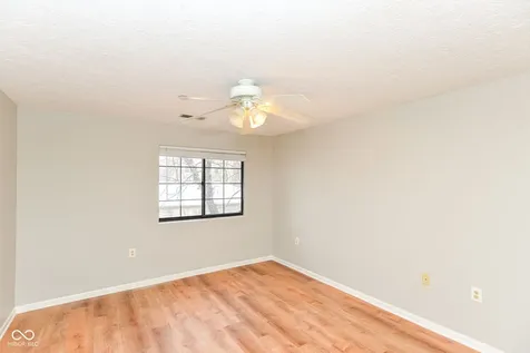 8820 Yardley Court Indianapolis IN 46268