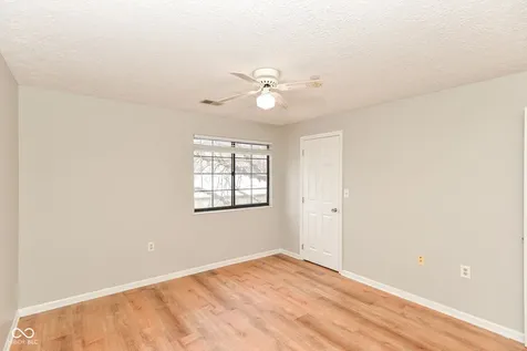 8820 Yardley Court Indianapolis IN 46268