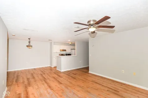 8820 Yardley Court Indianapolis IN 46268