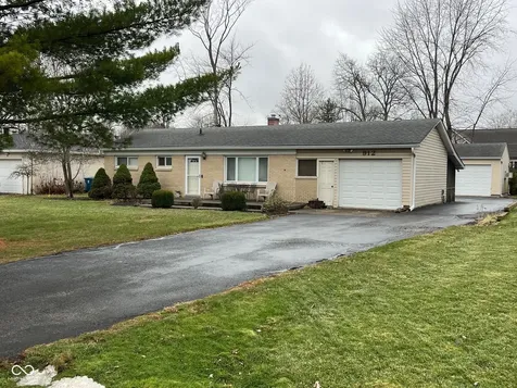 912 W Auman Drive Carmel IN 46032