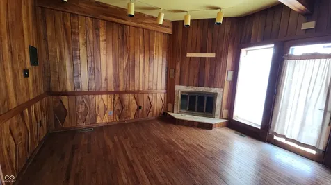 1677 W Forest Road Crawfordsville IN 47933