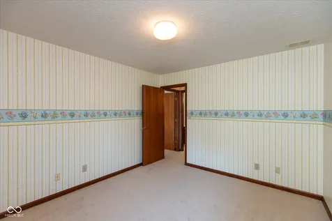 1967 Rudgate Drive Avon IN 46123