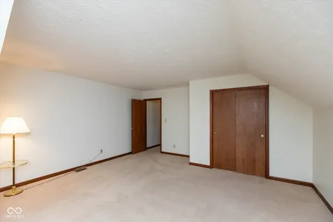 1967 Rudgate Drive Avon IN 46123