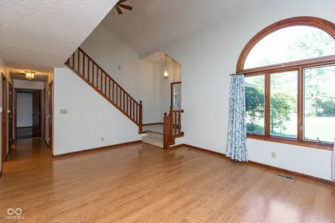 1967 Rudgate Drive Avon IN 46123
