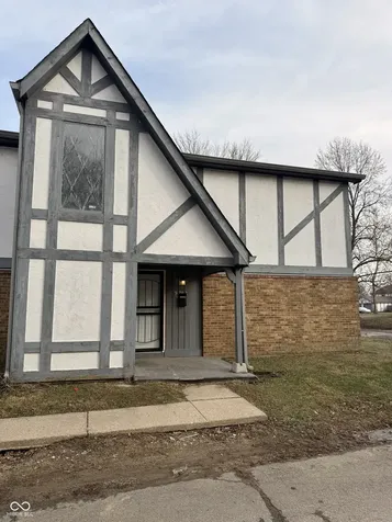9783 Kingscross Court Indianapolis IN 46235
