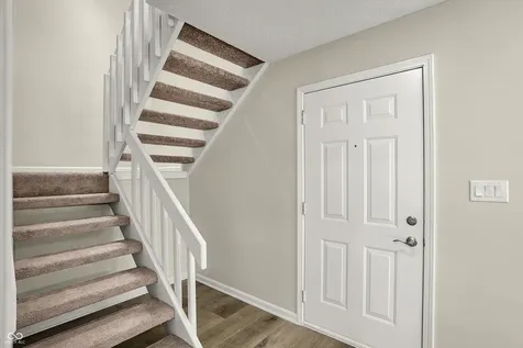 8163 Frisco Way Indianapolis IN 46240