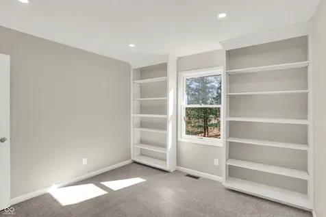 8163 Frisco Way Indianapolis IN 46240