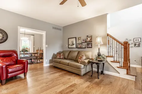 2119 Scarlet Oak Drive Avon IN 46123