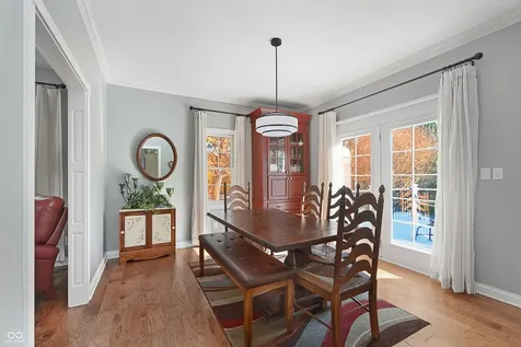 2119 Scarlet Oak Drive Avon IN 46123