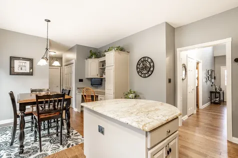 2119 Scarlet Oak Drive Avon IN 46123