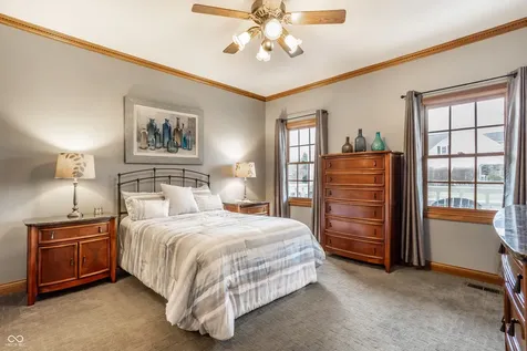 2119 Scarlet Oak Drive Avon IN 46123