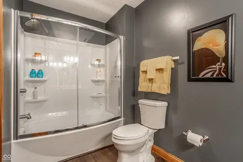 2119 Scarlet Oak Drive Avon IN 46123