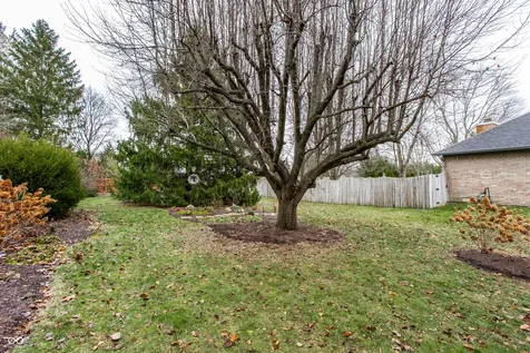 2119 Scarlet Oak Drive Avon IN 46123