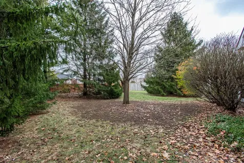 2119 Scarlet Oak Drive Avon IN 46123