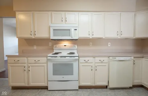 6510 Waybridge Court Indianapolis IN 46237