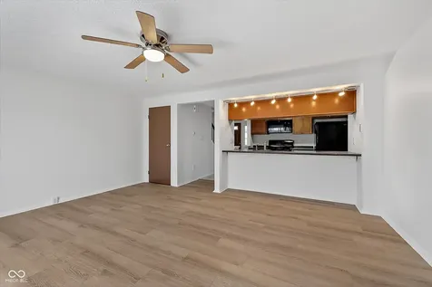 10186 Dedham Drive Indianapolis IN 46229