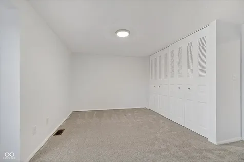 10186 Dedham Drive Indianapolis IN 46229