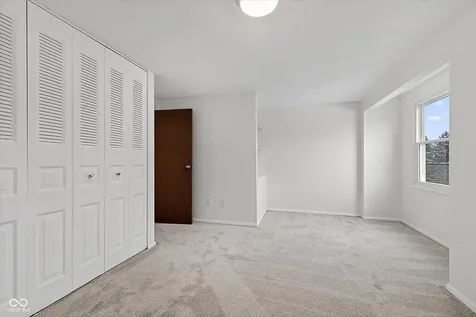 10186 Dedham Drive Indianapolis IN 46229