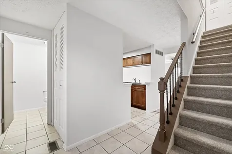 10186 Dedham Drive Indianapolis IN 46229