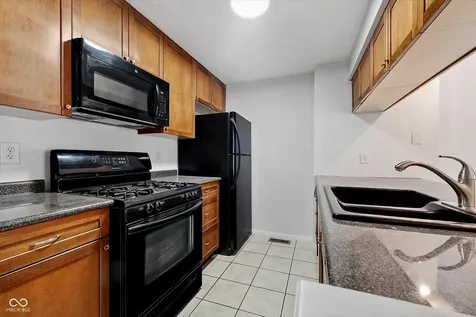 10186 Dedham Drive Indianapolis IN 46229