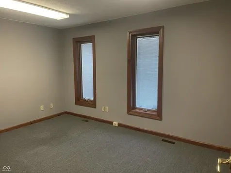 5136 E Stop 11 Road Indianapolis IN 46237