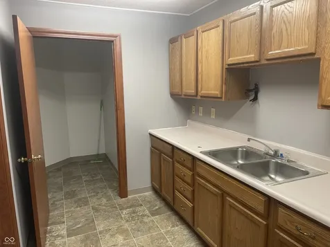 5136 E Stop 11 Road Indianapolis IN 46237