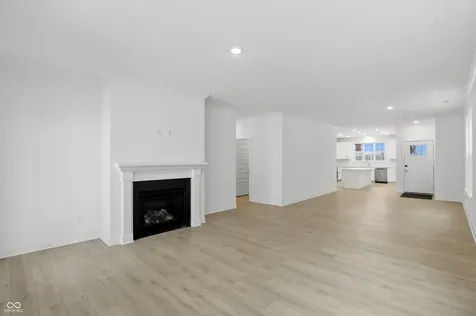 5199 Nettleton Way Avon IN 46123