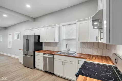2224 N Kenwood Avenue Indianapolis IN 46208