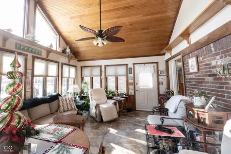 5179 W Blue Bell Drive New Palestine IN 46163