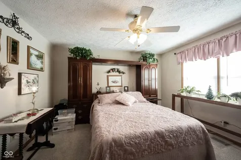 5179 W Blue Bell Drive New Palestine IN 46163